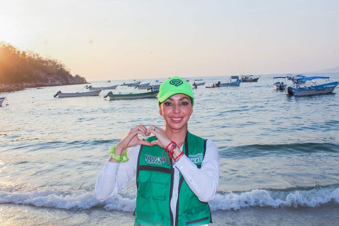 CarolinaGomezA's tweet photo. -@YussaraCG buscaría creación de Fiscalía Especializada en Feminicidios y gestión para construcción de hospital de tercer nivel en #PuertoVallarta son propuestas de campaña de la diputada.
https://t.co/qJVt0ZmhNw https://t.co/xQPcThJGYQ
