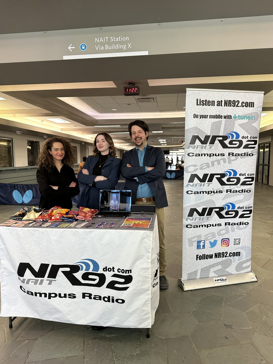 NR92's tweet photo. We’re down in the south lobby and we’re ready for the #RoseCeremony!

Come visit us today and grab a bag of chips and a @NAITSA sticker today with your entry of The Catch-elor and Catch-elorette Competition! https://t.co/d9kANdKbHA