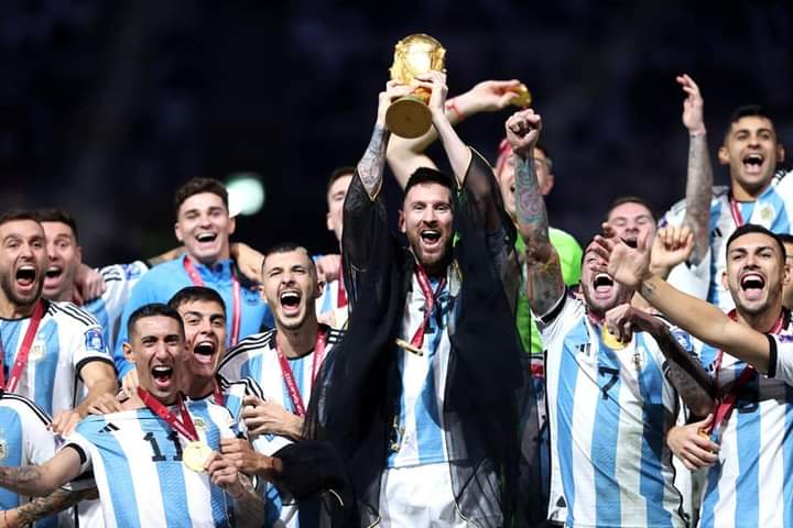 F*ck it, here’s all the full World Cup 2022 matches that Lionel Messi and Argentina won Exactly 16 months Ago. A Thread 🧵👇