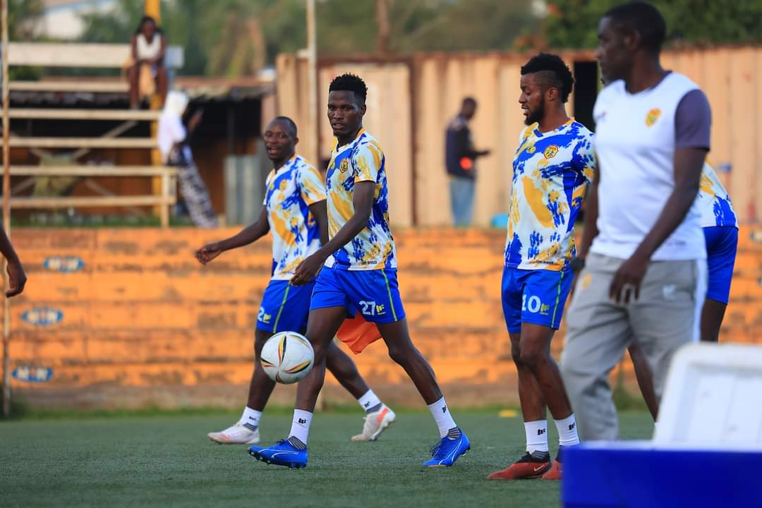 70' (4-0) Saidi tees up Usama but the latter's shot is saved with goal at his mercy. #KCCAFC #KCCAMBA #StarTimesUPL #KCCAFC60