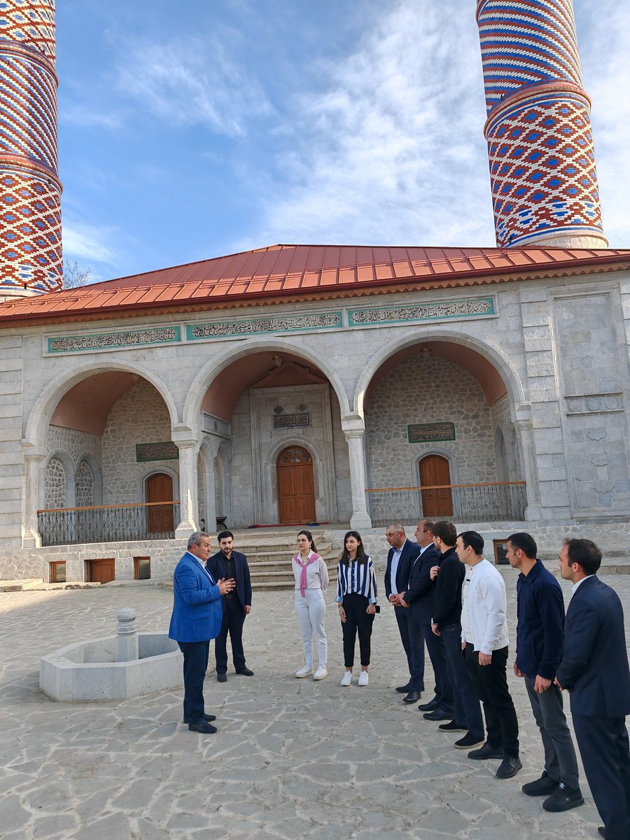 18 Aprel - “Beynəlxalq Abidələr və Tarixi Yerlər Günü”ndə Şuşa Şəhəri Dövlət Qoruğu İdarəsinin əməkdaşları Şuşa şəhərində yerləşən abidələri, məscidləri, tarixi yerləri ziyarət ediblər. #Shusha #ShushaisAzerbaijan #KarabakhisAzerbaijan #Shushaculturalcenter2024