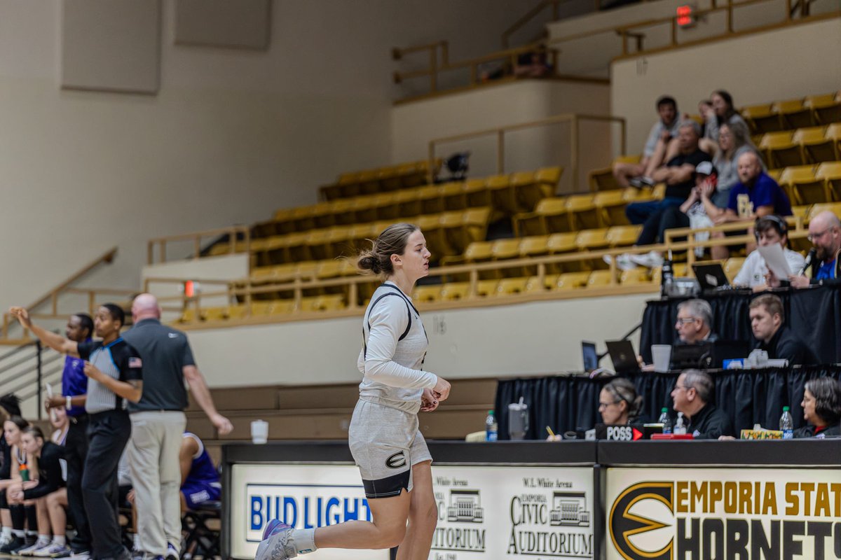 elizabeth_milligan tweet media