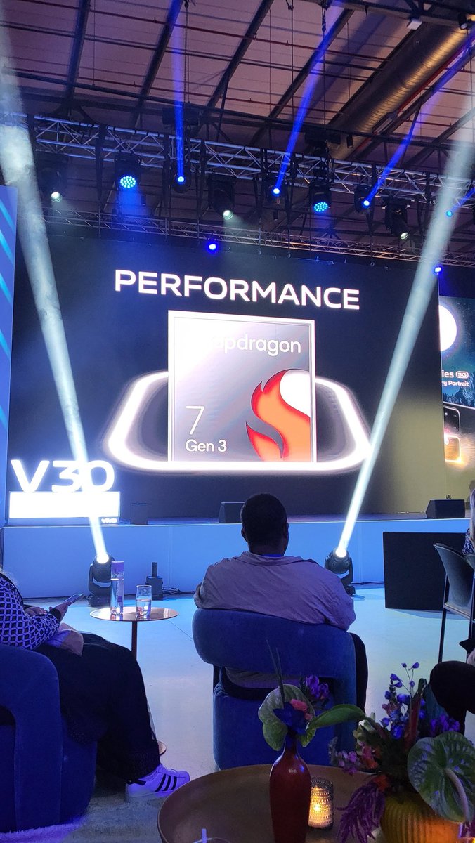 Latest processor on the phone! @Vivomobile_SA #LightitUp #VivoV30Series5G #TheLifesWay #Johannesburg #SouthAfrica