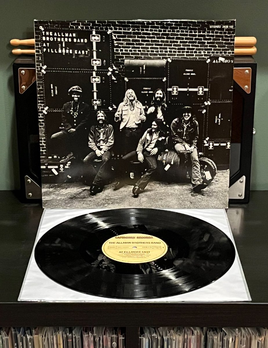 The Allman Brothers Band - At Fillmore East #RIPDickeyBetts
#NowPlaying