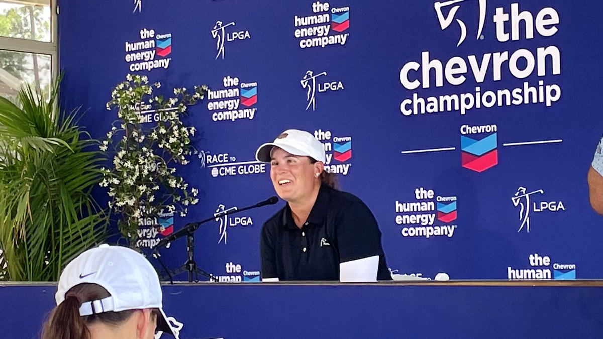Lauren Coughlin is atop the leaderboard @Chevron_Golf with husband John on the bag for the 4th week. John tells me she doesn't pay well, but she did buy him a new pair of shoes! What's he tell his wife on course? 'What you do is good enough. You don't have to be anyone else.'