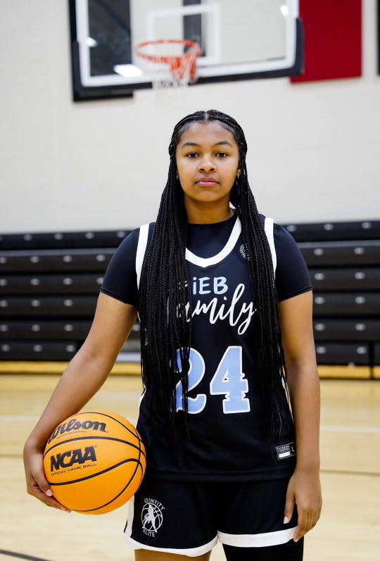 #24, 5’8 Freshman G, Kennedy Glenn is expecting to lead the 15U squad to a great showing this weekend! College coaches expect to see some big time play by a big time player at the Boo Williams Invitational in Hampton, VA! @id3ntityelite