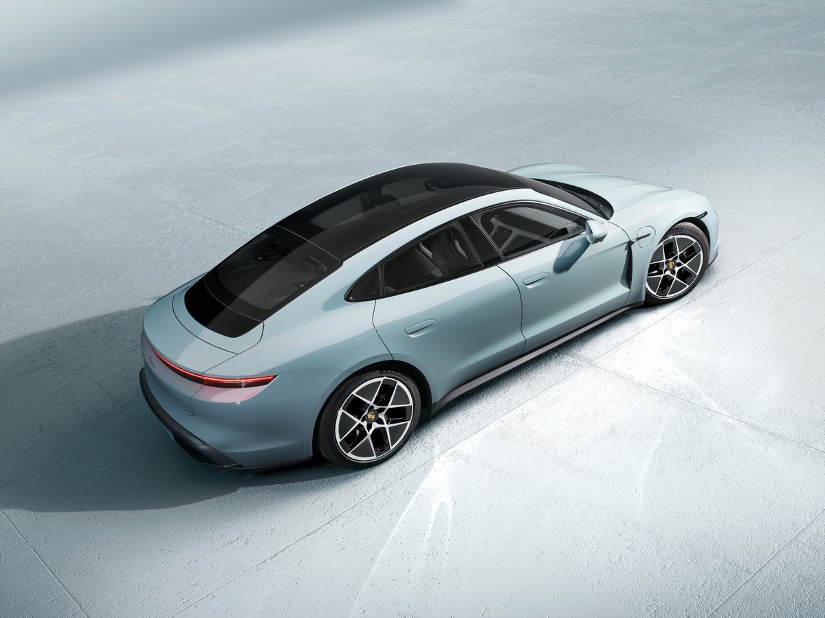 Nuevo Taycan. Más electrizante que nunca.

Más potencia, más aceleración, más autonomía y ahora carga más rápido. ¿Alguien da más?

#porsche #porschetaycan #taycan #newtaycan #supercar #porschemoment