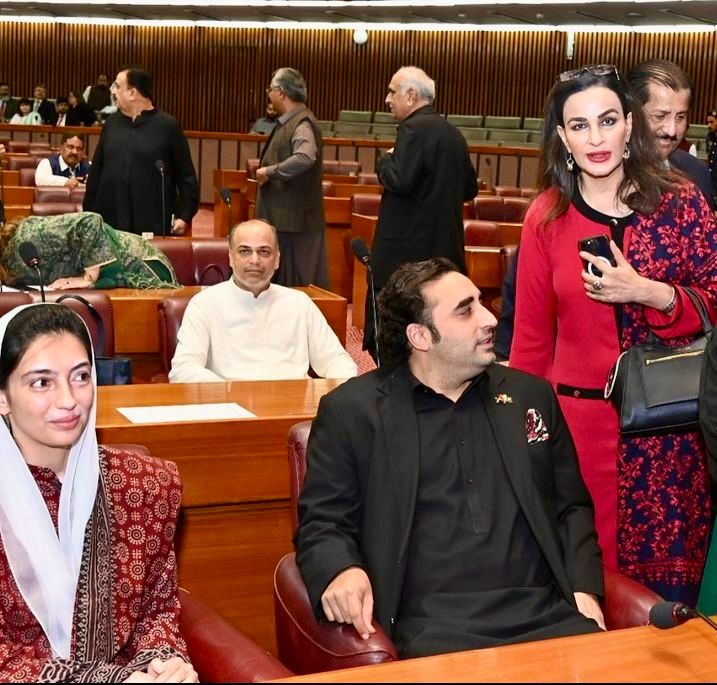 UxamaIsmail's tweet photo. سینیٹر ندیم احمد بھٹو قومی اسیمبلی میں اپنے قائد کے ساتھ❤️ https://t.co/N5j2hjGKI3