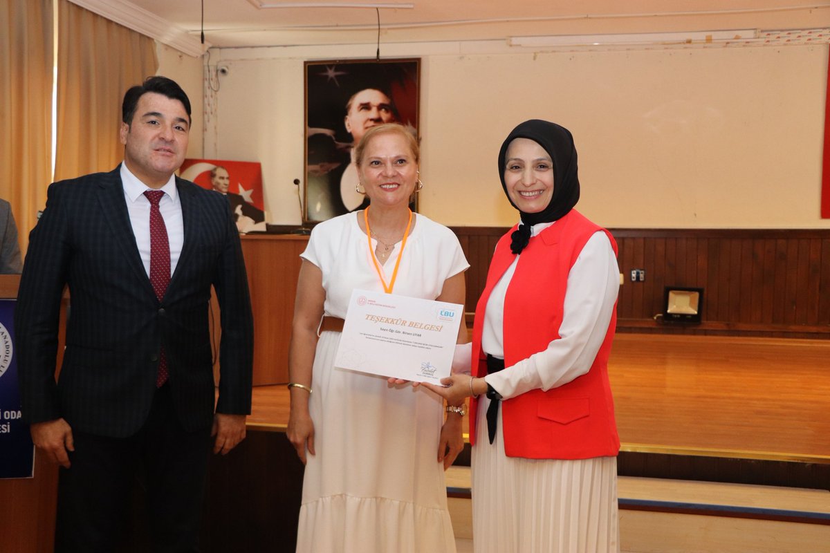 MersinMEM's tweet photo. 🏫 Ortaöğretim Genel Müdürlüğüne bağlı fen liseleri ve merkezi sınavla öğrenci alan Anadolu liselerinde öğrenim gören öğrencilerin; bilimsel düşünme, araştırma yapma gibi becerilerini geliştirmek amacıyla hazırlanan Liselerde Bilim Uygulamaları Sempozyumu kapanış programı📍Mersin Ticaret ve Sanayi Odası Anadolu Lisesinde yapıldı. 👩‍🔬🧑‍🔬📷⤵️

🔗 https://t.co/SdXqdlfB6q

@tcmeb 
@Yusuf__Tekin 
@farukyelkenci
@h_ibrahim_topcu
@ahpehlivan53 
@fazilet_durmus