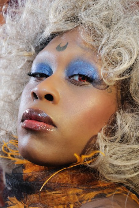 Gonna twerk nasty on my husband tomorrow night while finally seeing this GODDESS @bbymutha live in NYC<a href="/tag/pomsky"class="tags"><span>#pomsky</span></a><a href="/tag/australianshepherdmini"class="tags"><span>#australianshepherdmini</span></a>