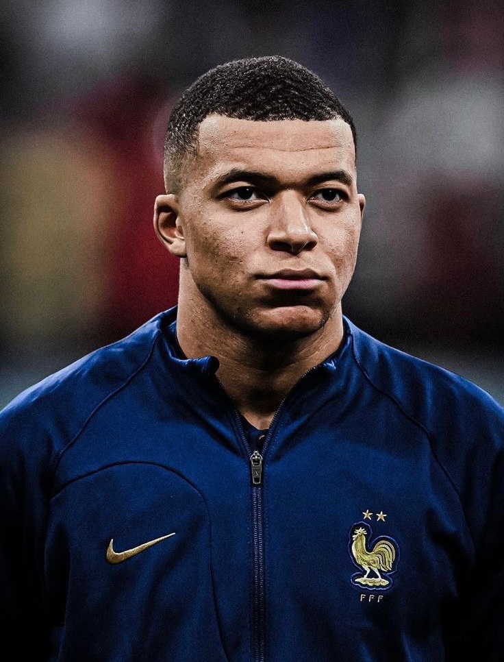 theMadridZone's tweet photo. 🚨 Kylian Mbappé's decision is REAL MADRID. No doubts. Just waiting to get it signed. @FabrizioRomano #rmalive ⚡️ https://t.co/7sE5sPZIcD