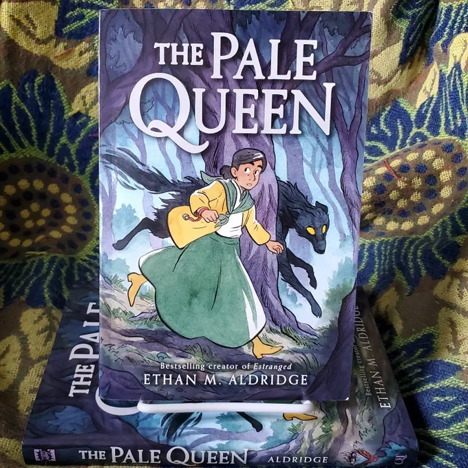 My author copies of The Pale Queen have arrived! The book looks stunning and the colors are so vivid! It's always an incredible feeling to hold a book I made for the first time. 