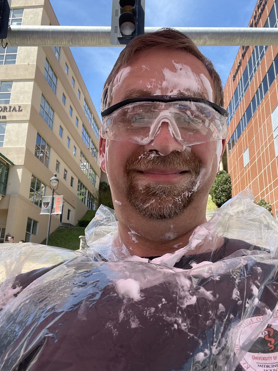 Dr_Kingery's tweet photo. When β¦@KYCOM_UPikeβ© students have a fundraiser! #pieinface https://t.co/lKcu0JA5WO