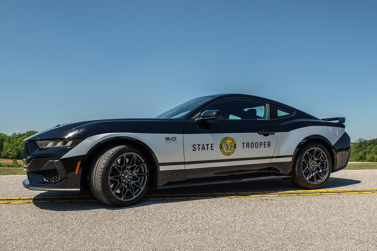 NCSHP's tweet photo. @NCSHP welcomes the 2024 Mustang to the Patrol’s fleet. These marked vehicles will be seen working to keep roadways safe in NC in the coming months.

Drivers wanted! Learn more about @NCSHP careers at https://t.co/54e77lqJ4h https://t.co/esRueKNevC