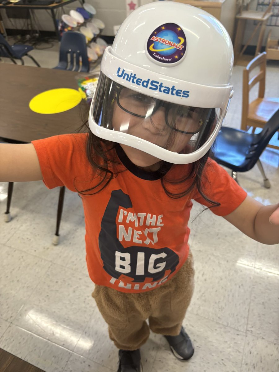 CounselorSCELC's tweet photo. Our students are learning about careers all week through visits, lessons and collaborations . https://t.co/YWOqZTCxxt