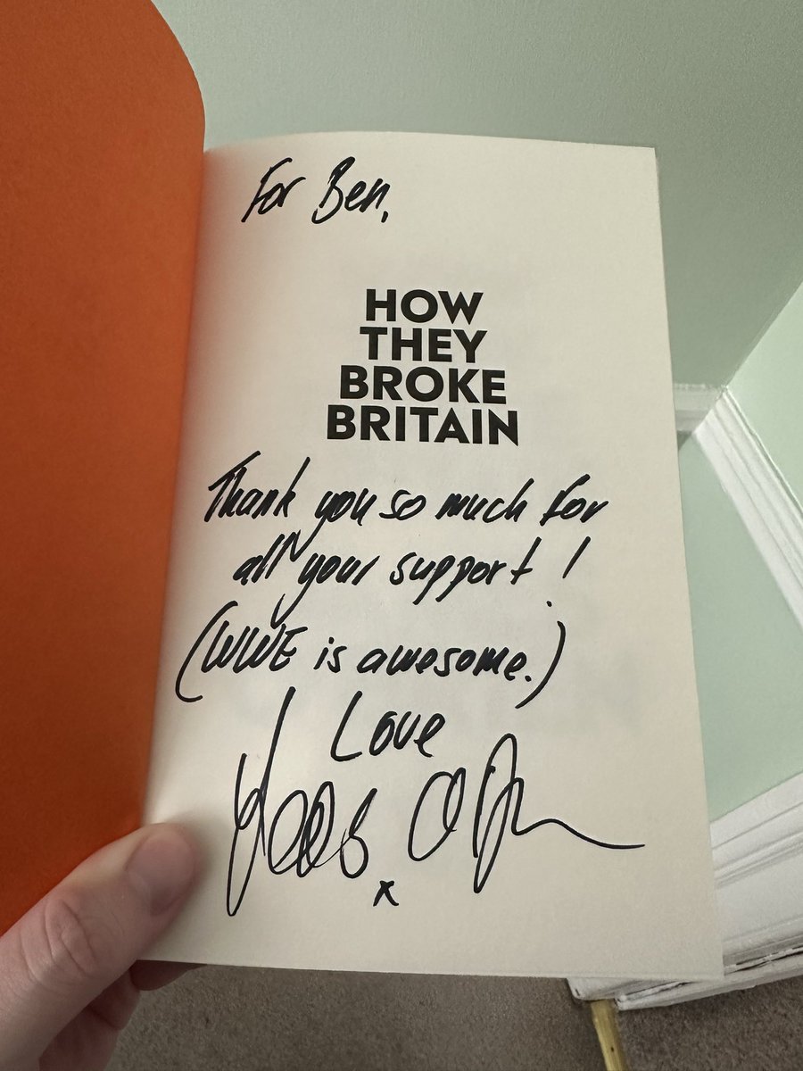 Last year I had the pleasure of meeting @mrjamesob in Edinburgh and received a lovely signed copy of his book. “How They Broke Britain” a must read I also thanked James for all that he does on LBC.