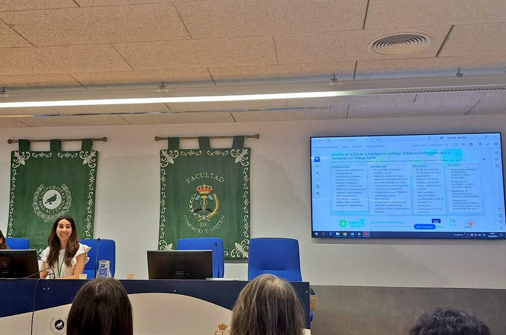helenacc3's tweet photo. Acabamos de presentar la comunicació "Desafios en la era de la inteligencia artificial: prácticas innovadoras para la formación del #trabajosocial " en #cifetsmalaga2024 #IA https://t.co/qdgrLfIk1W