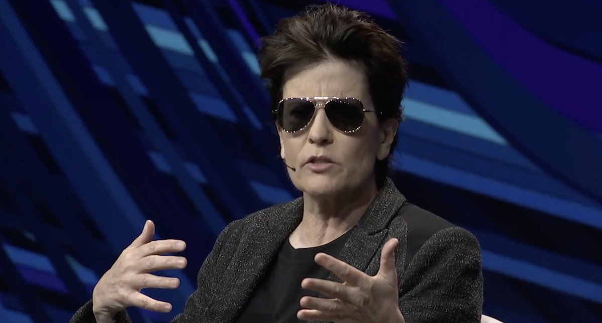 Really interesting thoughts from @karaswisher, Editor-at-Large, @NYMag, #tech reporter/author on the future of AI: “We have allowed private companies to rule the roost, which we can’t do with #AI. You cannot build an industry without general rules.' 💡💻 @SASsoftware #SASInnovate