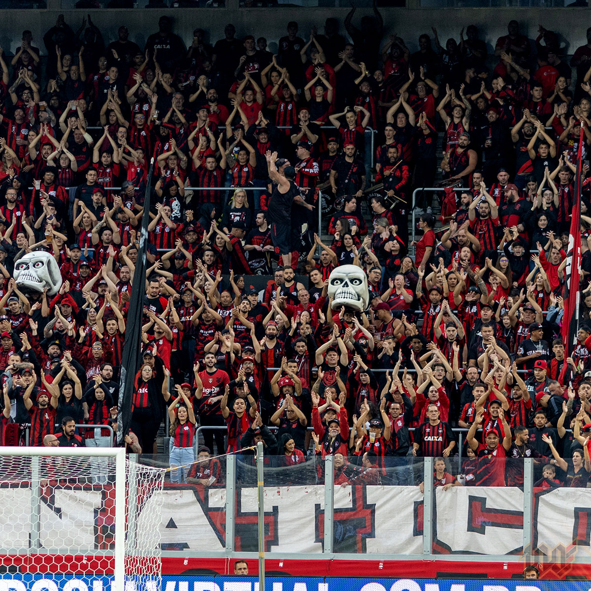 AthleticoPR's tweet photo. 🎟️🌪️ Os ingressos para #CAPxINT estão à venda para Sócios Furacão. Cada Sócio pode comprar até 2 ingressos inteiros com 50% de desconto. 

Garanta o seu lugar no https://t.co/6YBXhEAijp 

Saiba mais: https://t.co/3SifNHEswO 

#Athletico #Brasileirão https://t.co/qqFlf08A2b