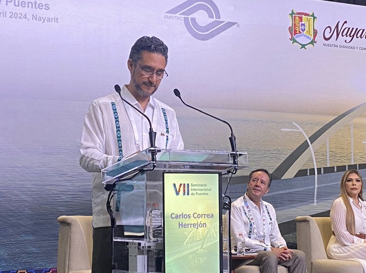 freymex's tweet photo. Ya estamos en la Inauguración del VII Seminario Internacional de Puentes @AMIVTACmx con Eréndira Valdivia en representación del Secretario @jorgenunolla, la presencia del Subsecretario @JFelipeVerdugo, @SalvaFdezAyala presidente de #AMIVTAC y Carlos Correa director de #Freyssinet https://t.co/XA8RJCmLA0