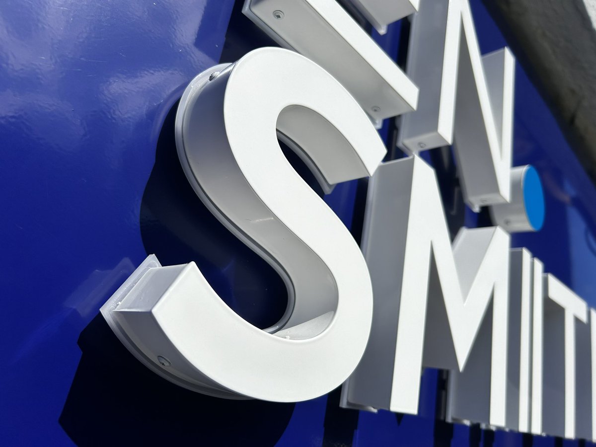 This week we installed signs at Holden Smiths new offices in Queensbury. They went for halo illuminated 3D letters on powder coated aluminium tray signs. #3dletters #branding #builtuplettering #builtupletters #signageinstallation  #signs #SignageCompany #signage #huddersfield