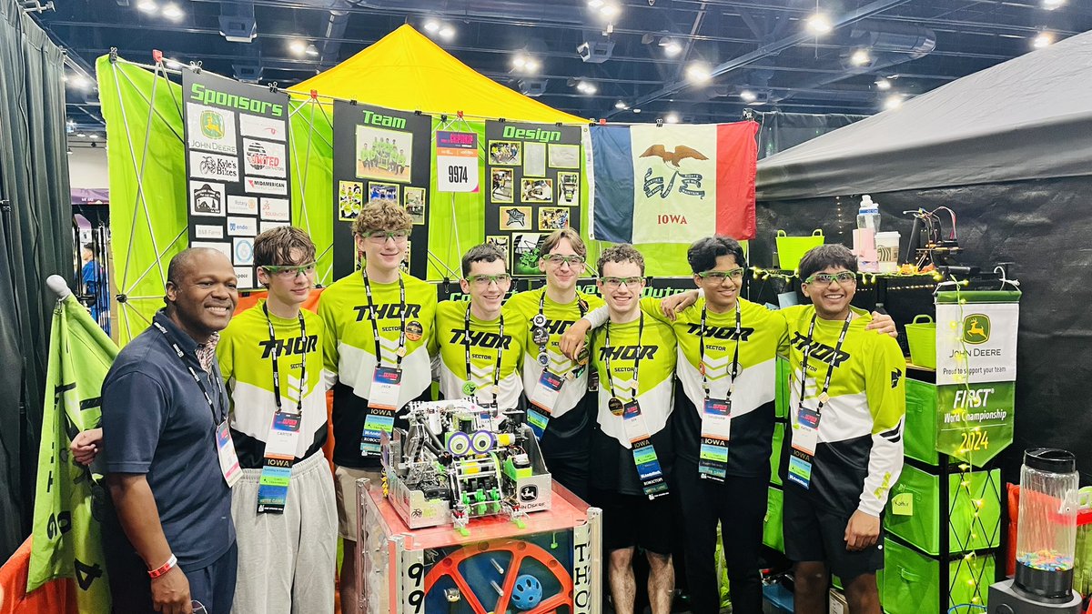 DrVSahISF's tweet photo. The THOR rocks in FIRST Robotics world championship. #Thor #first #robotics #worldchampionship https://t.co/vPDGXmtTyC