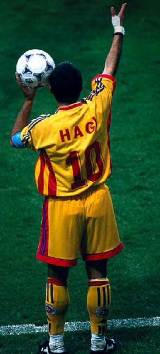 Bir Galatasaraylı olarak sarı kırmızının en çok yakıştığı adamdır Futbol tarihinin sihirbazlarından Georghe Hagi🪄