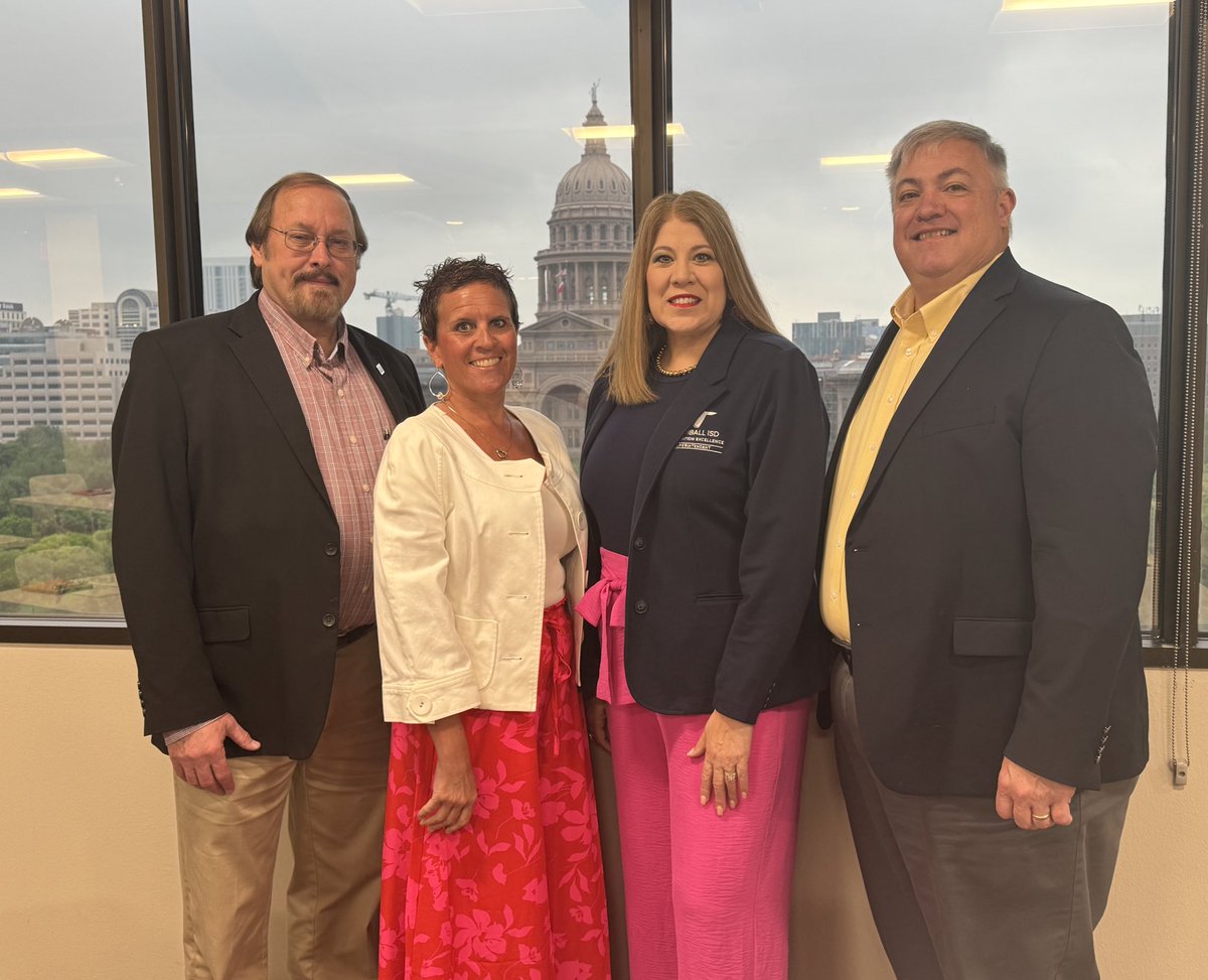 Thanks to @RYHTexas for selecting Tomball ISD Team of 8 for the Advocacy Cohort!! We are learning more about community based approaches to craft legislative agenda for @TomballISD for more effective advocacy in the Capitol during the upcoming 89th legislative session.