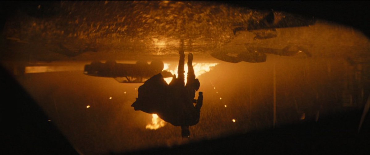 TheCinesthetic's tweet photo. the batman (2022) dir. matt reeves https://t.co/hLUr3xWzIB