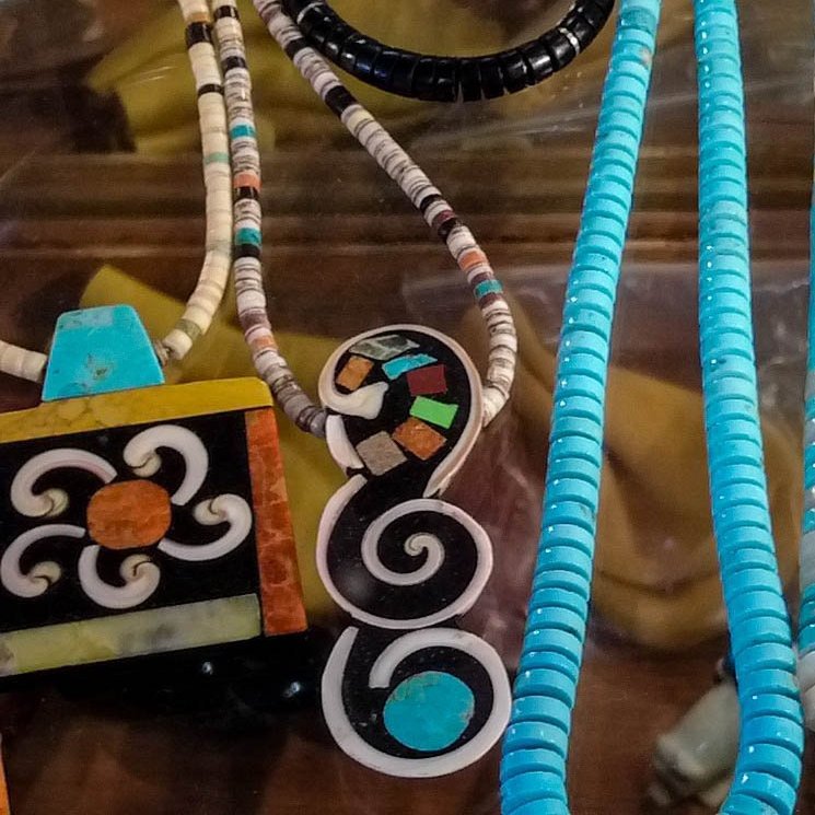 The trading posts in #Gallup are impressive. With Zuni Pueblo, the Navajo Nation, and Hopi in close proximity, the density of artistic talent in the immediate area is impressive. 

#VisitGallup #NewMexico #jewelry #pottery #textiles #painting #sculpture #NativeAmerican #culture