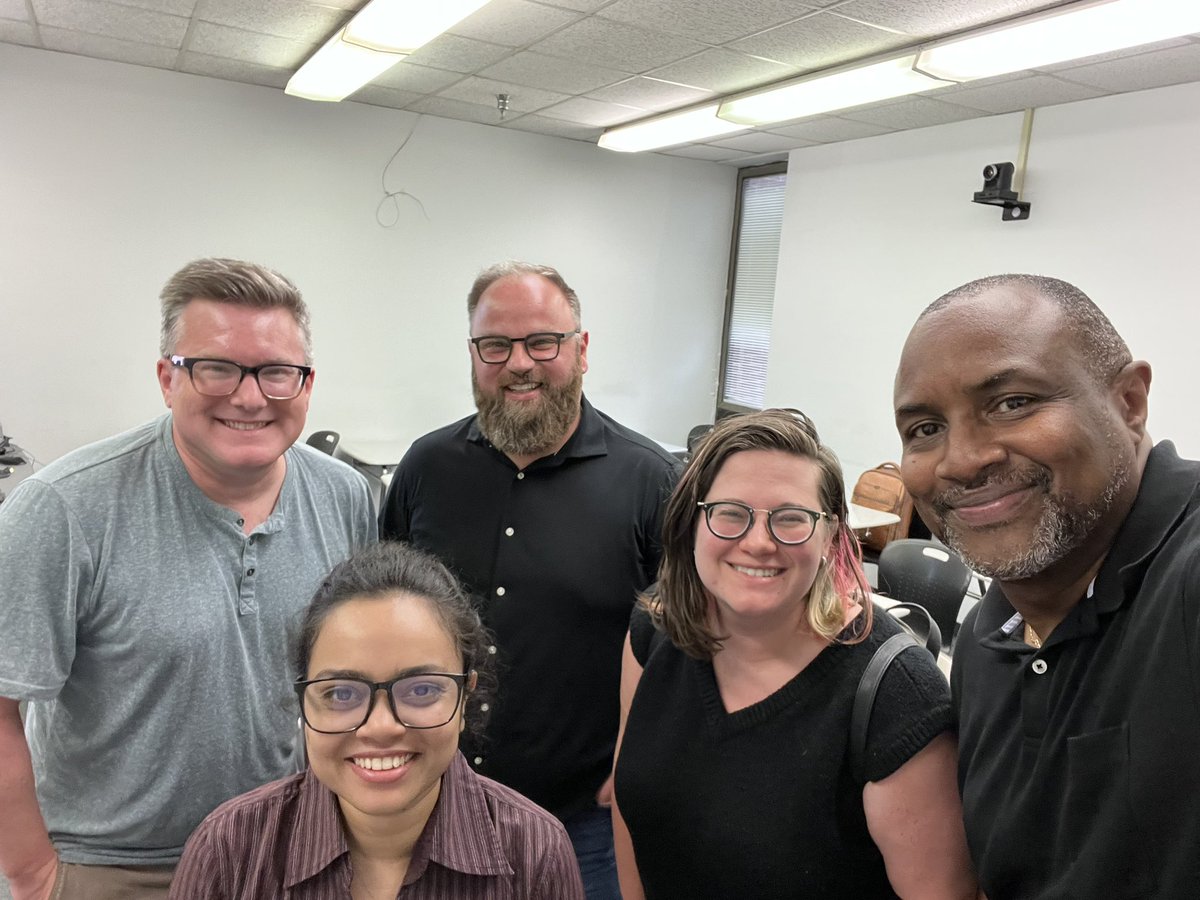 aejohnsonphd's tweet photo. Please help me congratulate my student Jill Fredenburg
on successfully defending her prospectus, “At the "Core": Internet Aesthetics and Online Identity Formation."
Big shout out to the rest of the committee: Drs. Craig Stewart, Elja Roy, and Robbie Byrd.
#COMMStudyWithUs https://t.co/fINMbMCA1w