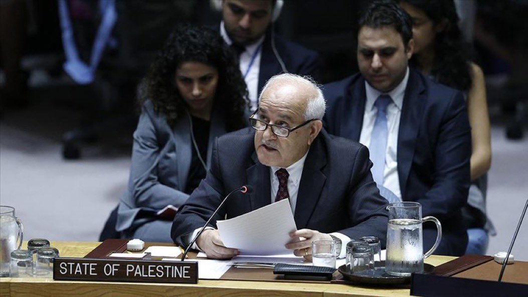 🔴 Les États-Unis ont opposé leur veto à l'adhésion de la Palestine à l'ONU. Pour que le projet de résolution soit adopté, aucun des 5 membres permanents n'a dû voter « non » et un total de 9 votes « oui » ont dû être reçus.

🗣 Représentant permanent de la Palestine auprès de