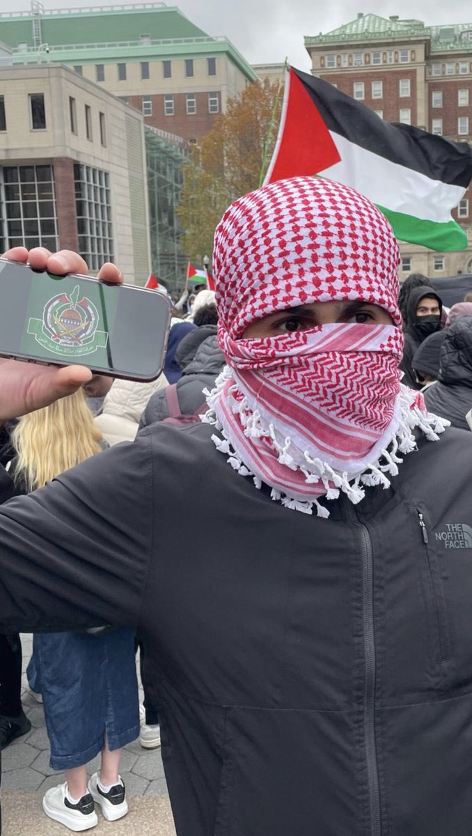 Masked student proudly showing Hamas symbols on his phone in front of @Columbia University tonight. America, we have a problem… Via @CampusJewHate