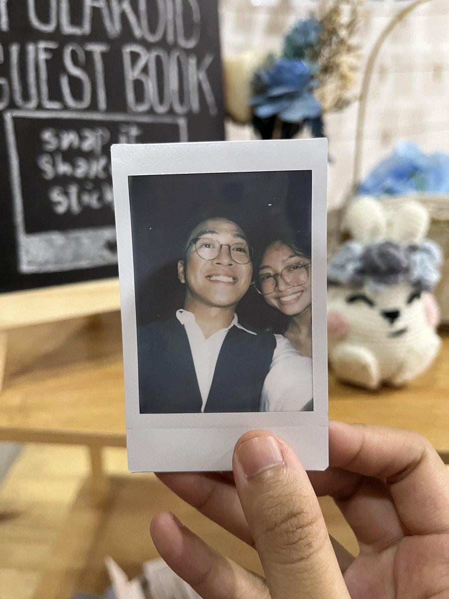 ShangySideUp's tweet photo. it's your wedding day, kuya 🩶💙 https://t.co/hTjMqB34PC