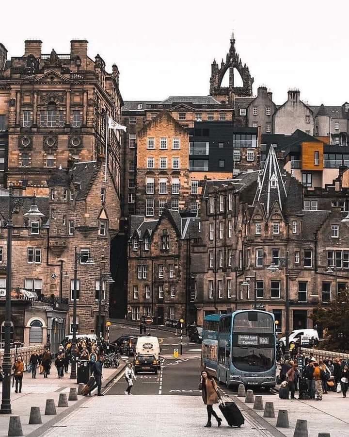 Edimburgo, en Escocia, es como el mundo real de Harry Potter 💎✨