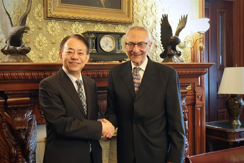 Good to meet U.S. Special Presidential Envoy for Climate John Podesta in Washington DC. I appreciate Envoy Podesta's shared recognition of the grave threat climate change poses to development and his conviction that we must press ahead with solutions, policies, and financing