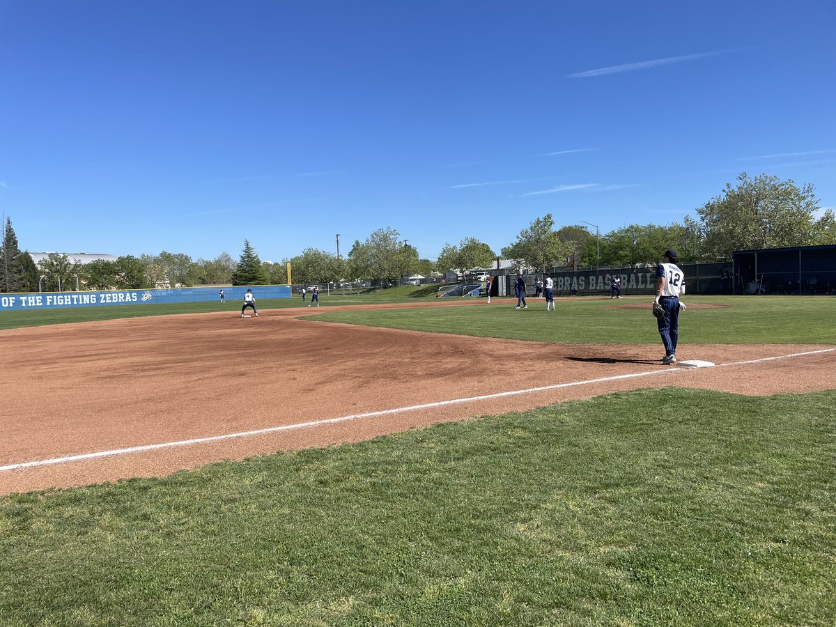 Big time FVL game coming up between Lincoln and Oakmont. The winner of this series is the front runner for the league title. The Vikings took game one on Tuesday, game two coming up!