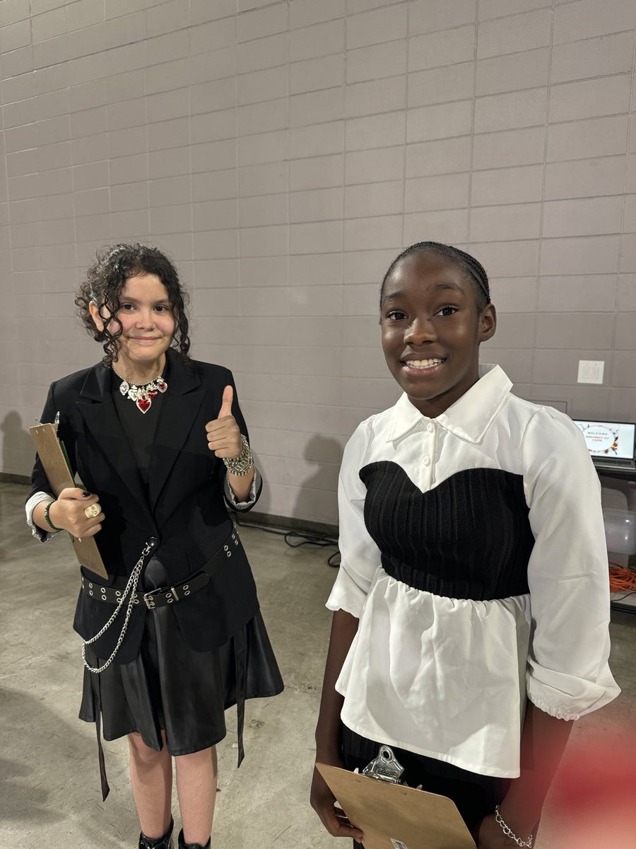 Ms Ghana Martinez & Ms McKenzie Rosemond of ⁦@EckertES_AISD⁩ open the GT Expo. Class and grace ⁦@AldineISD⁩ #MyAldine #MiAldine