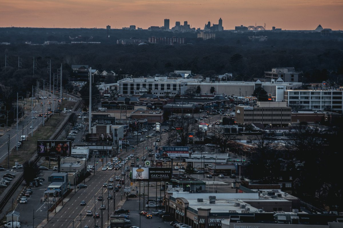 Where did all the white people go? If you live in one of Memphis’ most segregated neighborhoods, you're probably looking for the city and business investments, well-funded schools and high valued homes. bit.ly/3Gv1UDv