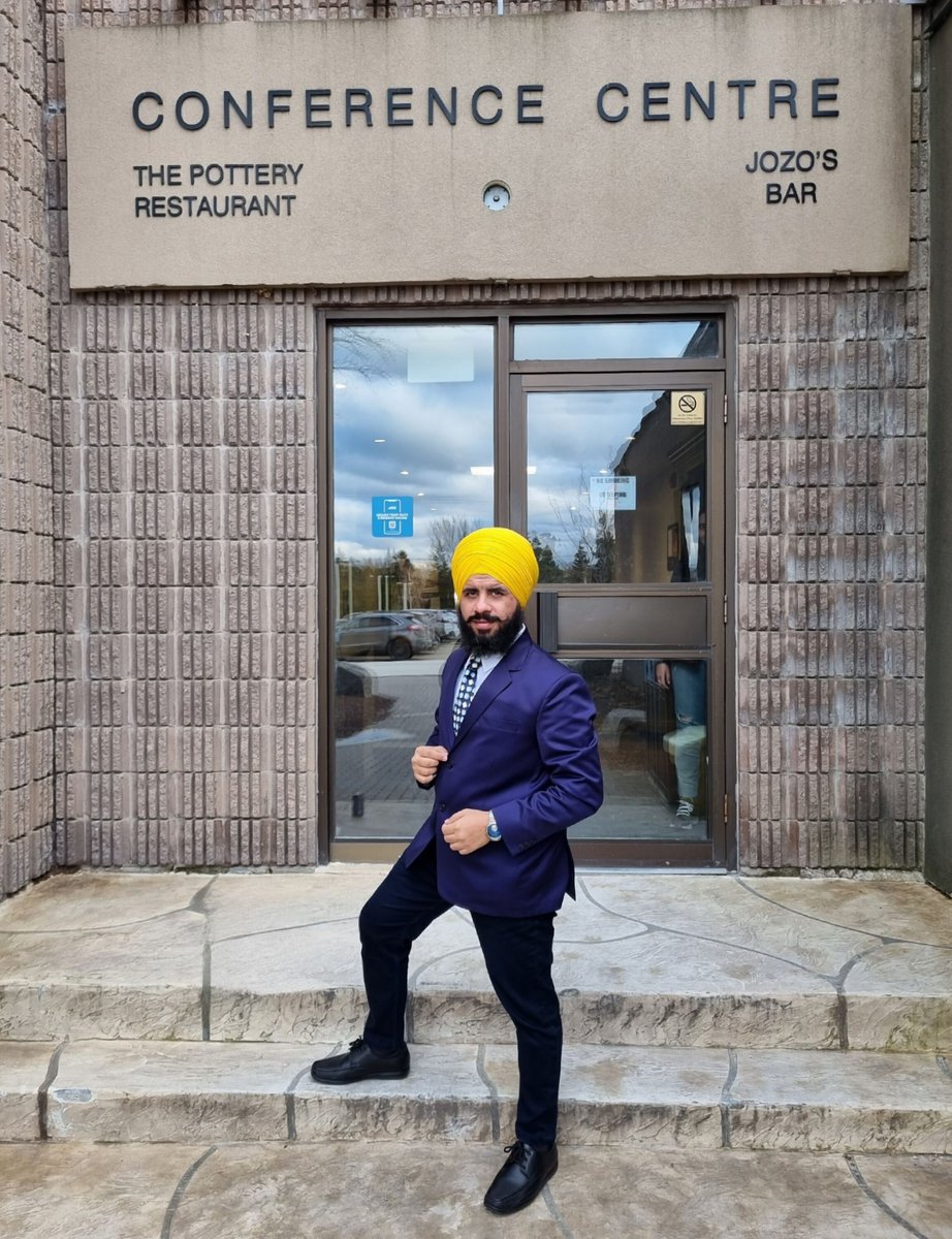 CoachTandeep's tweet image. Ever wondered about the magic of conferences?✨

Conferences are hub for learning, growth, and connection. They challenge us to step out of our comfort zones and evolve both personally and professionally.

#ConferenceMagic #PersonalGrowth #Networking #FreshInsights #CoachTandeep