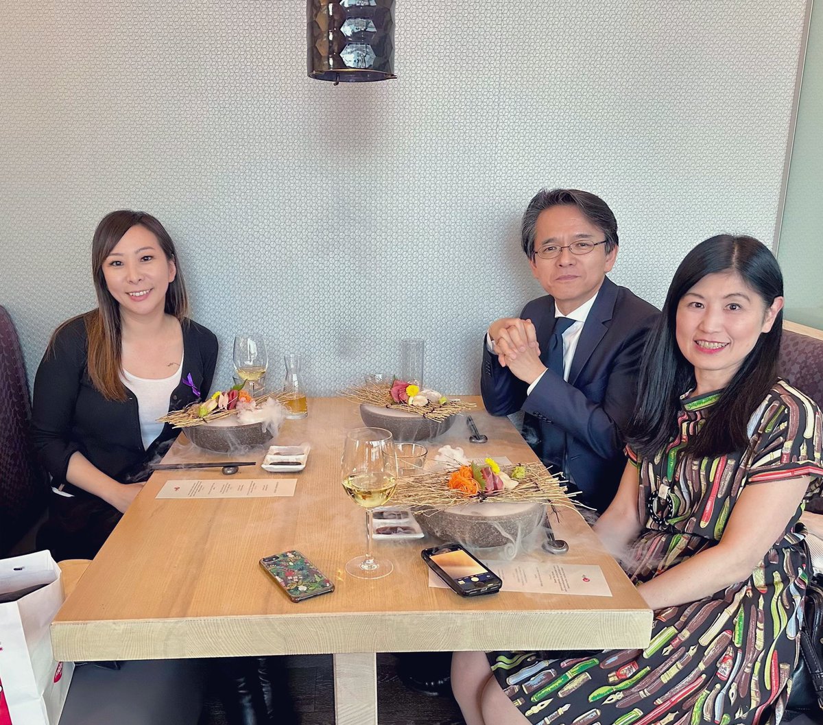 Grateful to have the opportunity to meet @JapanCons_vanc Consul General Maruyama and Deputy Consul Okagaki! 🇯🇵 Learned a lot about their important work, impressive knowledge, and incredible experiences. Looking forward to staying in touch!