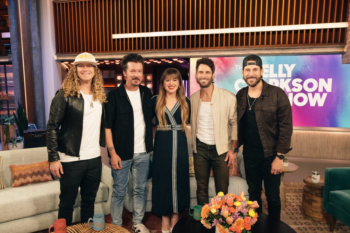 parmalee's tweet image. Never give up! Dreams do come true! Y’all check us out on @KellyClarksonTV  tomorrow!! Check your local listings.