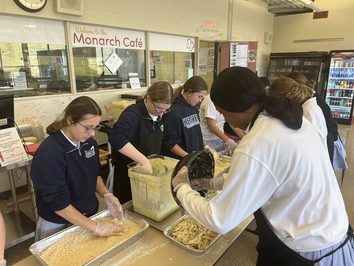 GMAHighSchool's tweet photo. The spirit of a Mercy Girl is rooted in service. This week, Gwynedd Girls had many opportunities to give back to the community by preparing casseroles for St. John's Hospice or taking a trip to Rising Stars Homework Club . #MercySpirit #Inspire_Mercy https://t.co/E3fUPyJnpj