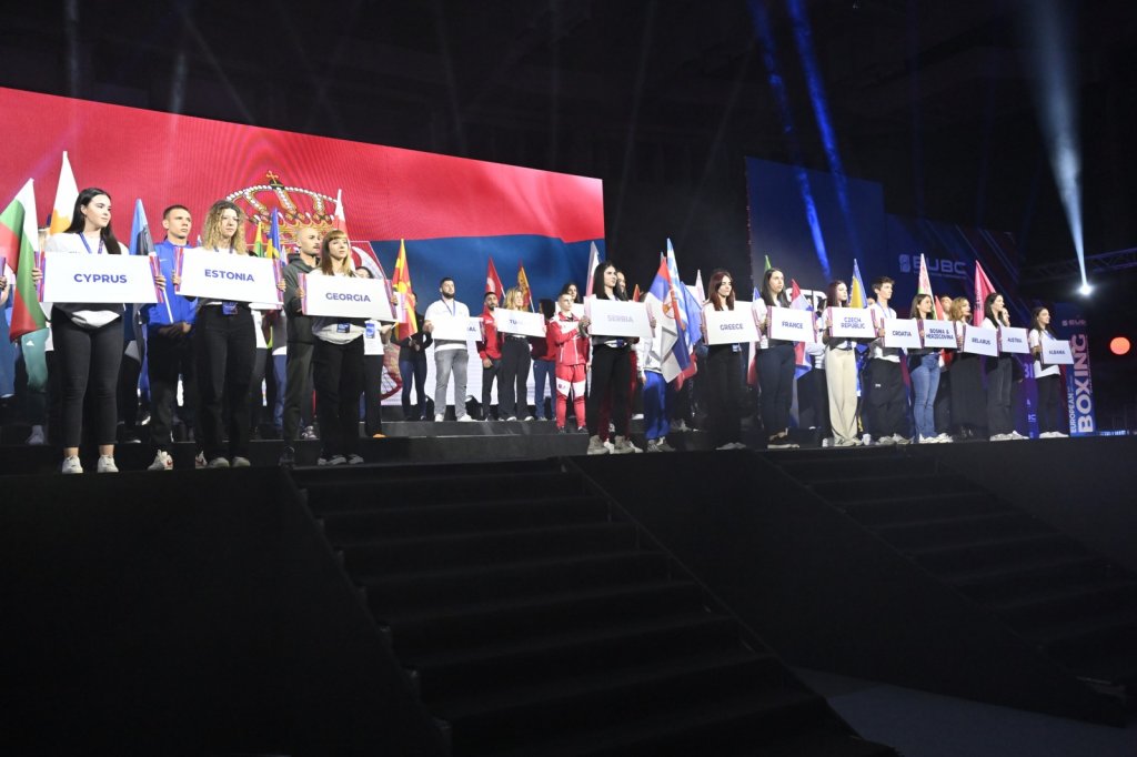 PribicevicU's tweet photo. 🥊 Pocelo je Evropsko prvenstvo u #boxing za muskarce🙋♂️ i zene🙋♀️ u Beogradu, #Srbija. Ucestvuje 337 atleta iz 34 drzave #EU.
@EUBCBOXING #EUBC #sports
https://t.co/OBjwodRUfB… https://t.co/95I5wmBCC1