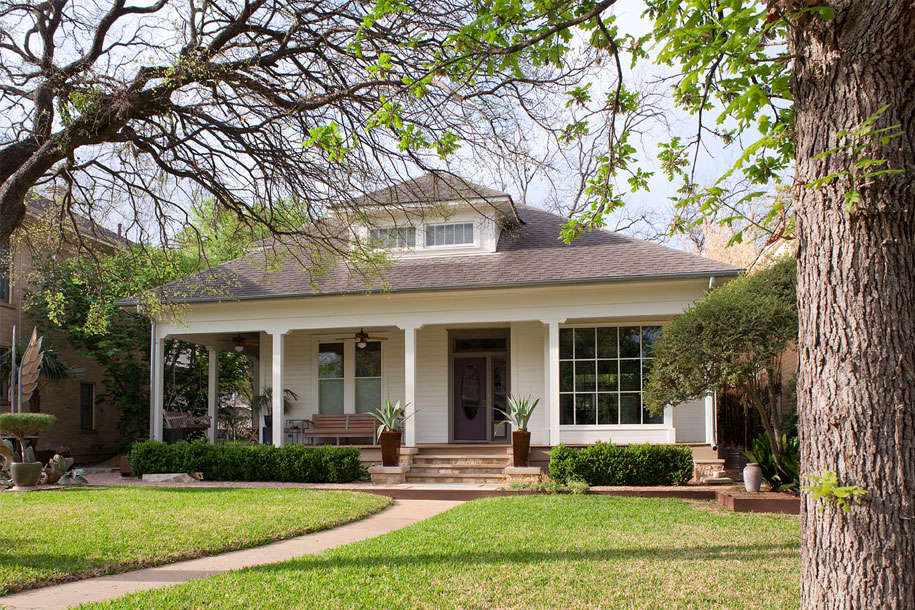 Nothing creates curb appeal faster than a well-designed front path. It’s the first impression your house makes to visitors–and to you every time you come home. The choices can be daunting. But through LocalInfoForYou.com/109241/hardsca…