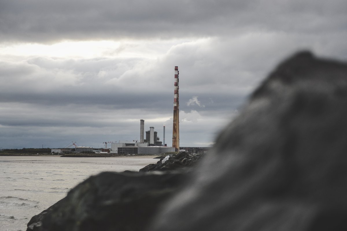 📍Poolbeg Generating Station, Dublin.
#Dublinphotos #Rafalwojcicki #Photographerrw #City #Dublinphotography #Ireland #Streetphotography #PoolbegGeneratingStation
@PhotosOfDublin
@VisitDublin
@LovinDublin