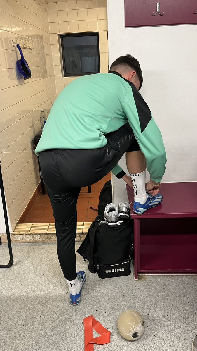 A big thanks to <a href="/thermhbrand/">Thermhbrand</a> for supplying our squad with premium grip socks! 🤝

#ClaretsTogether