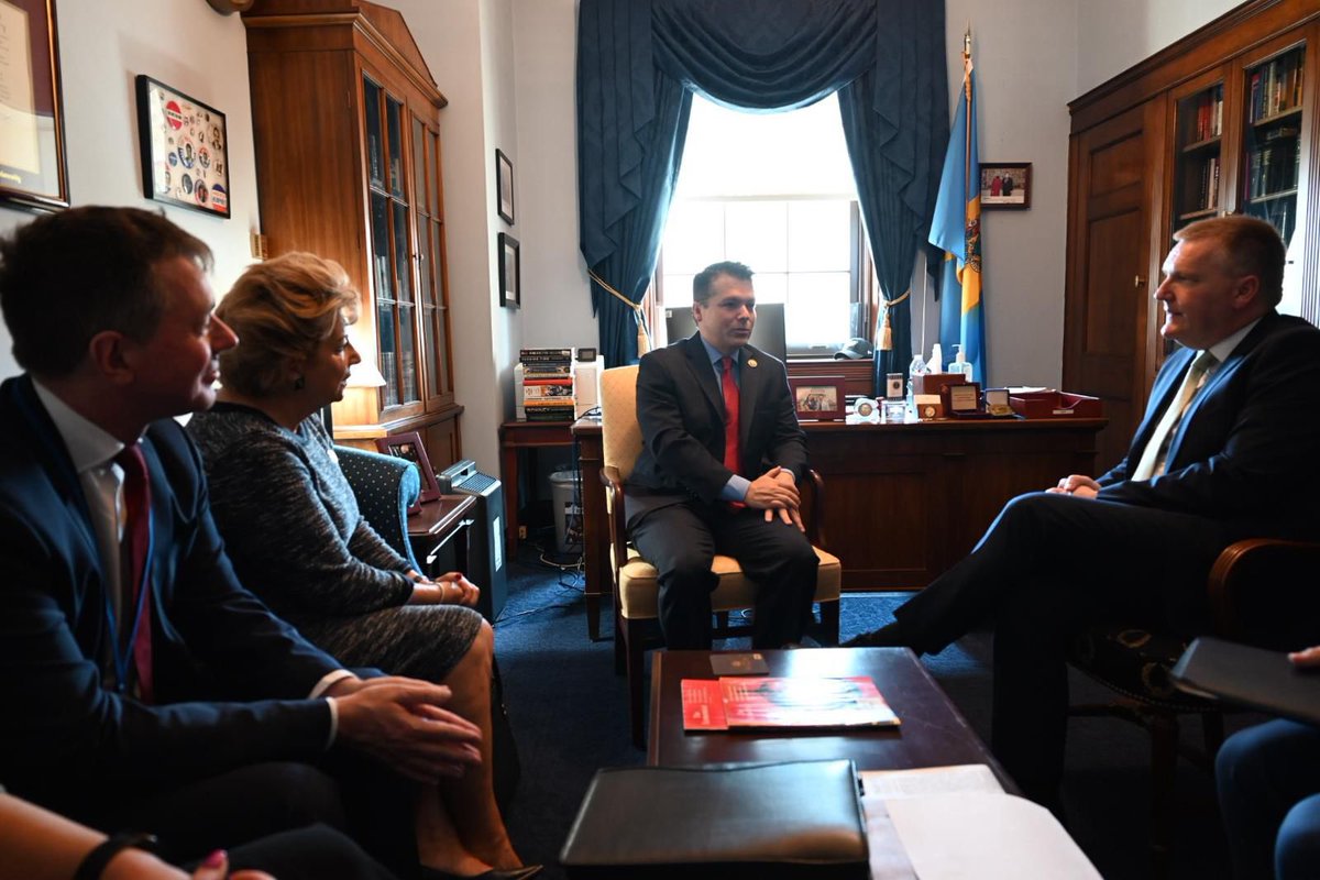 Happy as always to see @RepBrendanBoyle, accompanying Minister @mmcgrathtd to Capitol Hill this morning. Wide ranging and important discussion on domestic and foreign policy agendas. Thank you @RepBrendanBoyle.