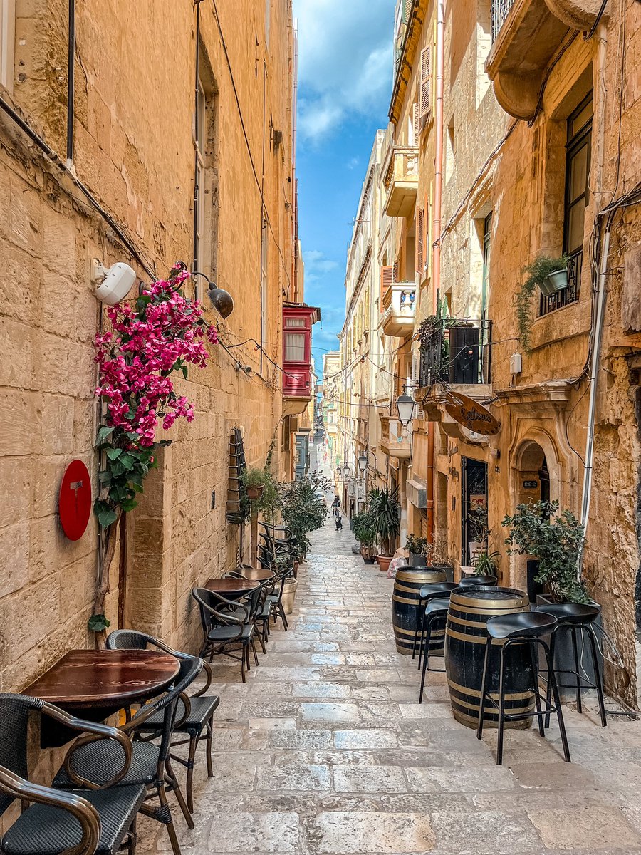 Every corner you turn is a gorgeous street in Valletta Have you been to Malta? #visitmalta #valletta