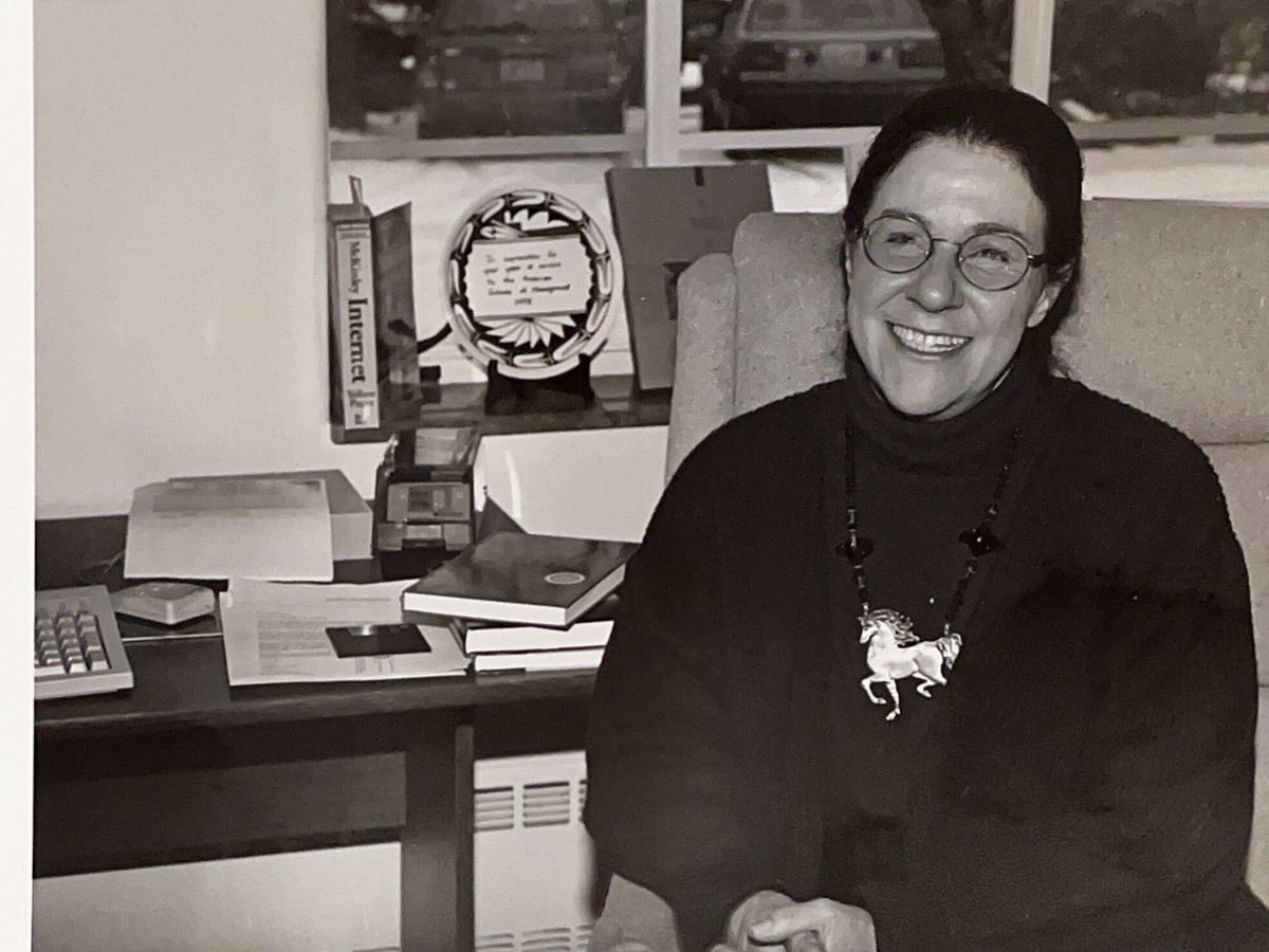 #TBT 1995: SFI elected its 3rd president, Ellen Goldberg. She was the first woman to hold the position and also the first life scientist to do so. “SFI and its interdisciplinary approach to complex problems goes beyond the normal boundaries that exist within the university.'